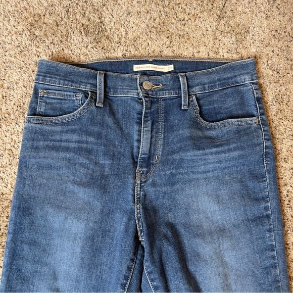 Levi’s 720 Women’s High Rise Distressed Super Skinny Jeans Size 29 - Picture 4 of 9